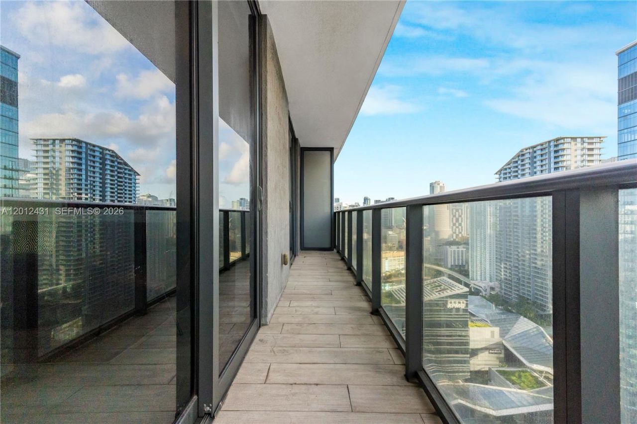 55 SW 9th St , Unit 3402, Miami, FL 33130 Photo