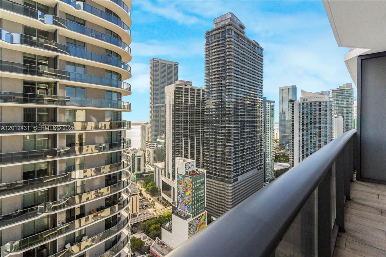55 SW 9th St , Unit 3402, Miami, FL 33130 Photo