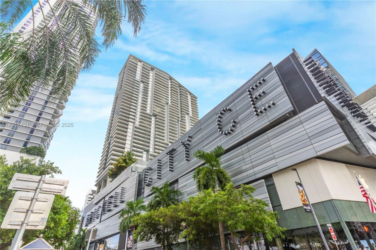 55 SW 9th St , Unit 3402, Miami, FL 33130 Photo