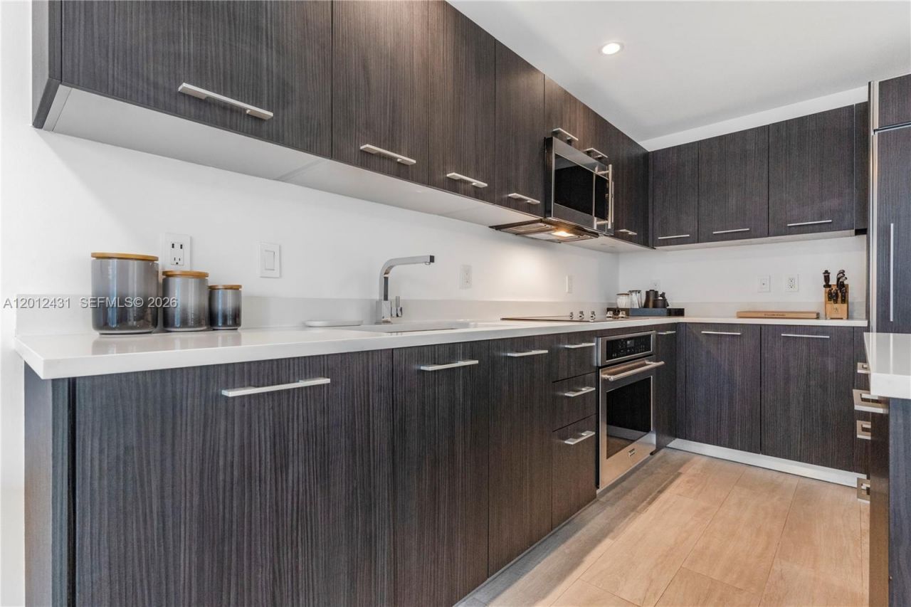 55 SW 9th St , Unit 3402, Miami, FL 33130 Photo