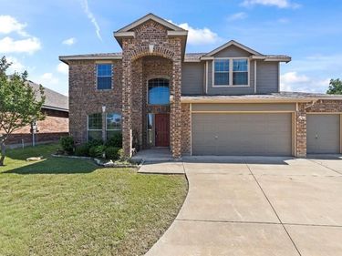 525 Destin Drive, Fort Worth, TX 76131