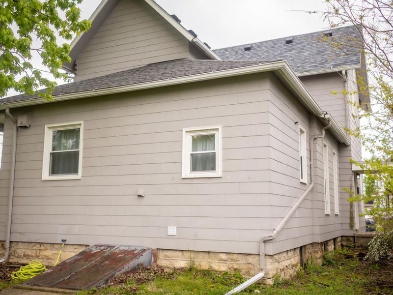 806 Napoleon Street, Fremont, OH 43420 Photo 4