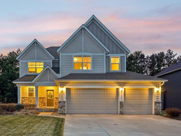 1143 Pine Hill Lane , White Bear Twp, MN 55127