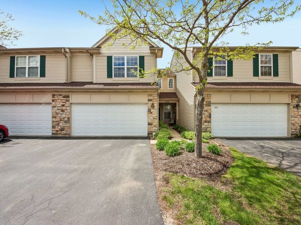 612 Shakespeare Drive , Grayslake, IL 60030