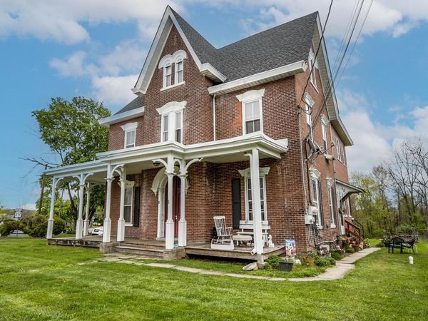 1 S MAIN STREET, RICHLANDTOWN, PA 18955