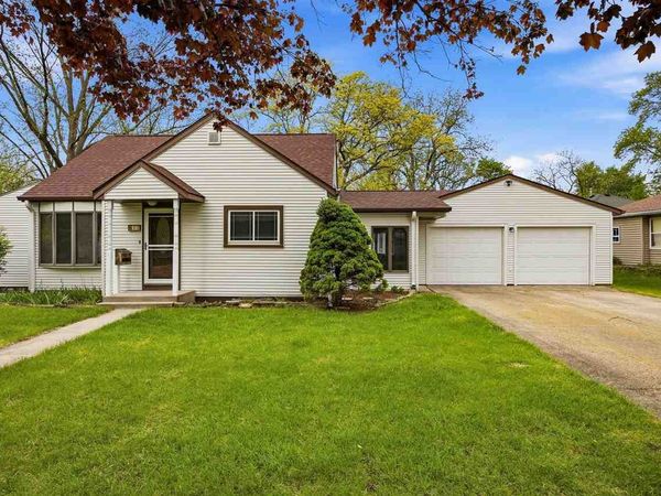 611 3rd Avenue, Iowa City, IA 52245