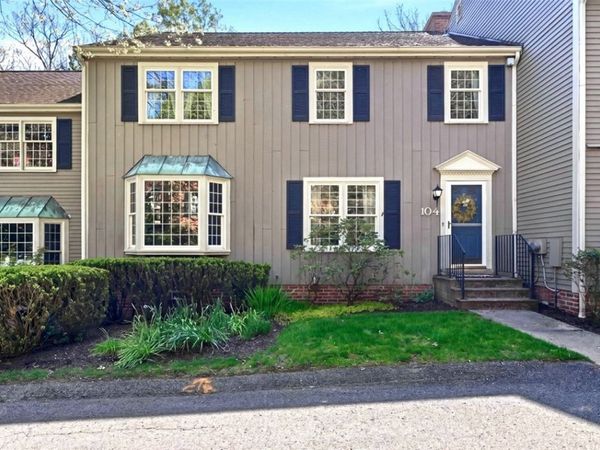 104 Saybrook Harbor, Bradfordwoods, PA 15015