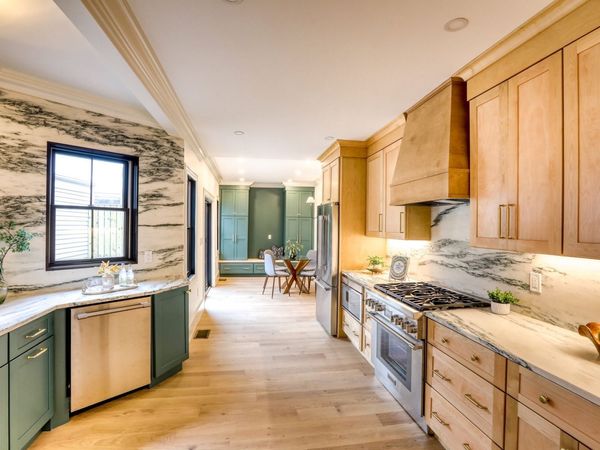16 Chestnut Street, Boston, MA 02129