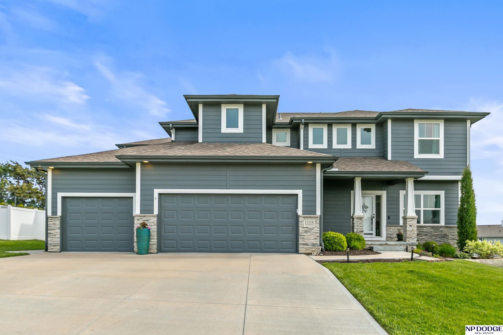 11114 Port Royal Drive, Papillion, NE 68046