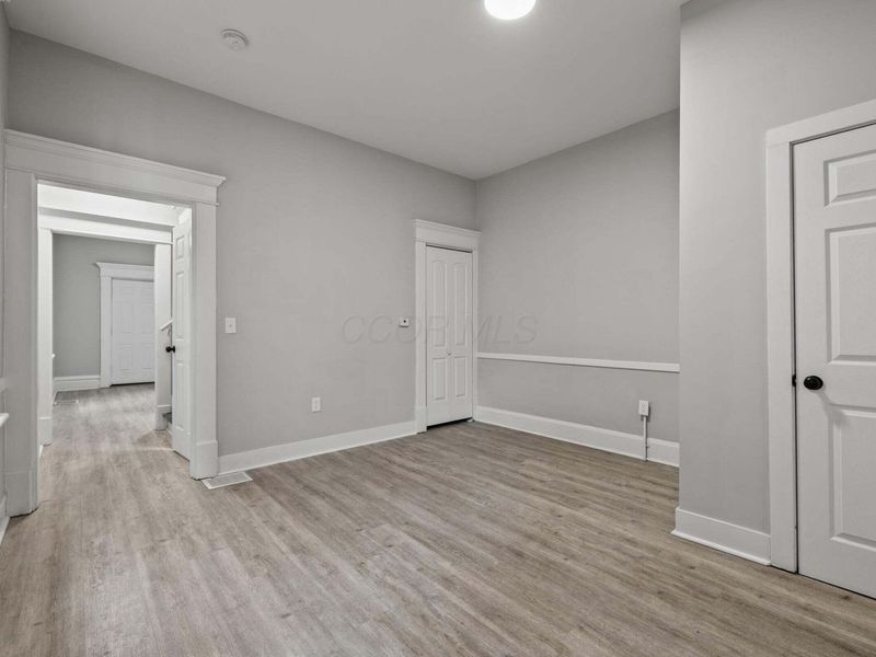 358-360 E Markison Avenue, Columbus, OH 43207 Photo 8