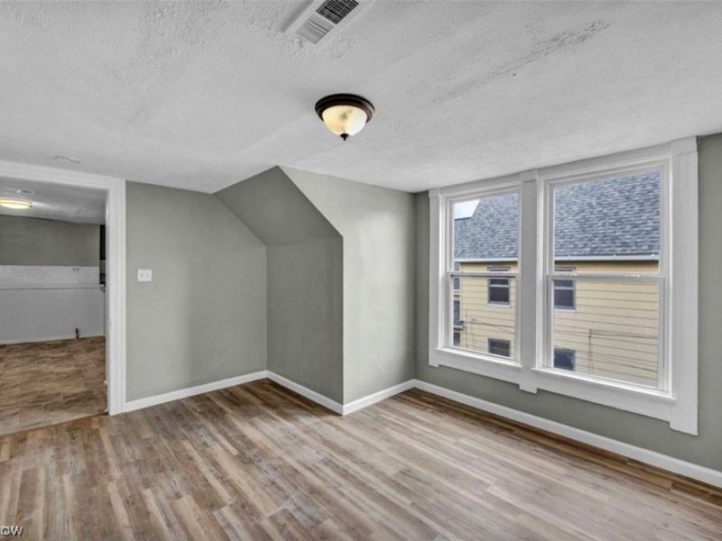 3062 W 51st Street, Cleveland, OH 44102 Photo 11