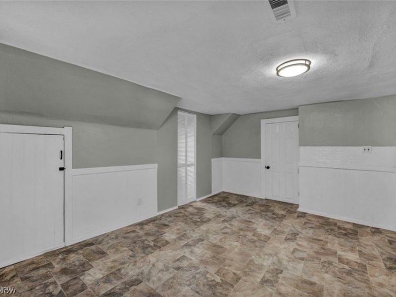 3062 W 51st Street, Cleveland, OH 44102 Photo 19