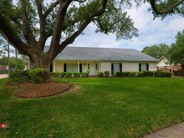 2304 Belmont Boulevard, Bossier City, LA 71111