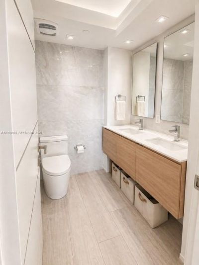 400 S Pointe Dr , Unit 707, Miami Beach, FL 33139 Photo