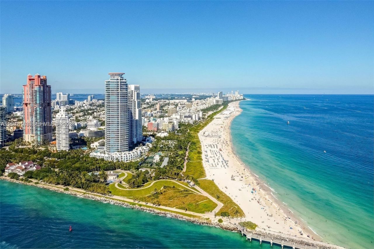 400 S Pointe Dr , Unit 707, Miami Beach, FL 33139 Photo