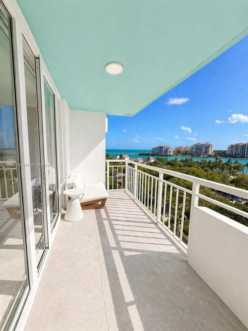 400 S Pointe Dr , Unit 707, Miami Beach, FL 33139 Photo