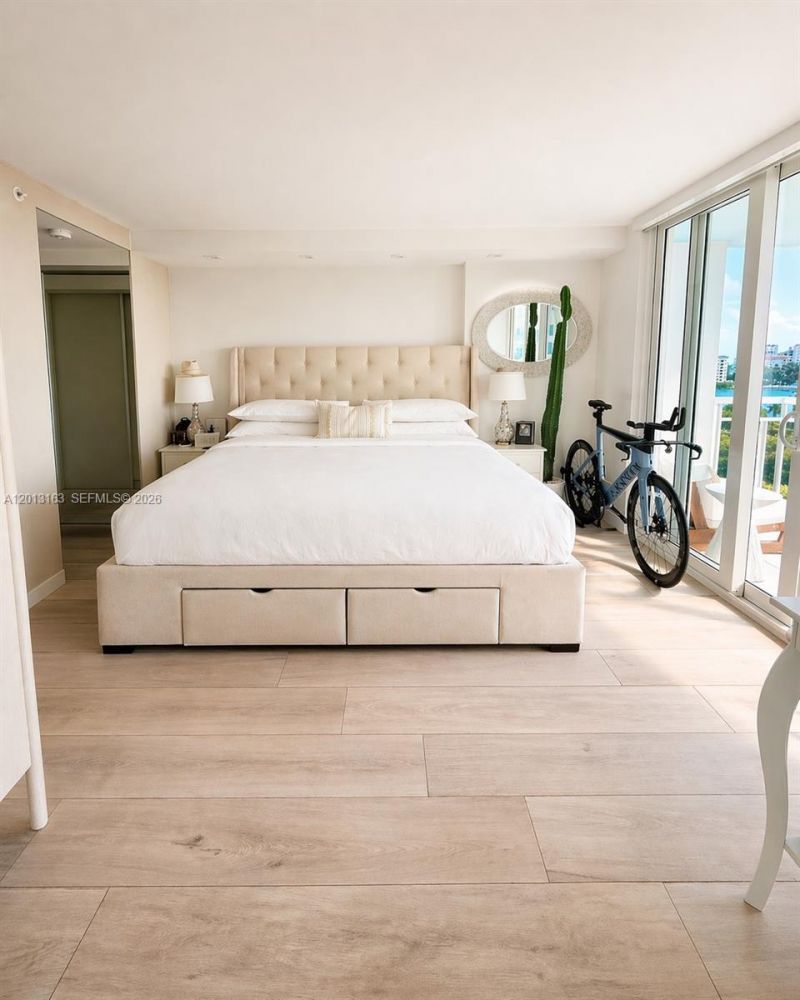 400 S Pointe Dr , Unit 707, Miami Beach, FL 33139 Photo