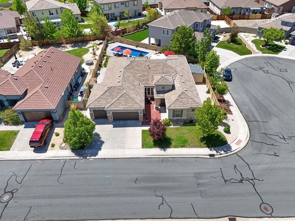 10555 Hampton Creek Drive, Reno, NV 89521