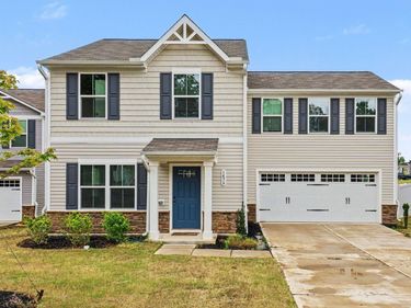 1476 Burgundy Bluff Lane, Zebulon, NC 27597