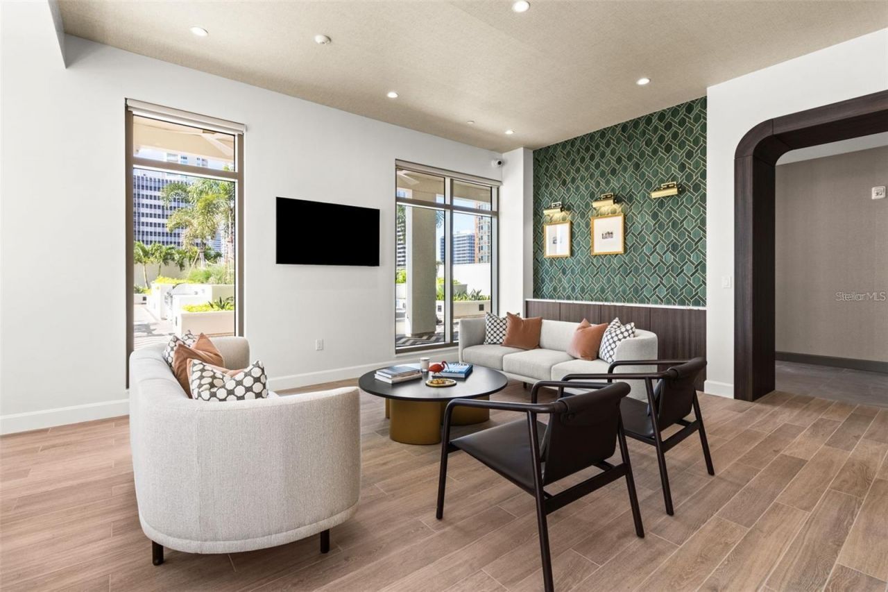 126 4th Avenue Ne, Unit 601, Saint Petersburg, FL 33701 Photo