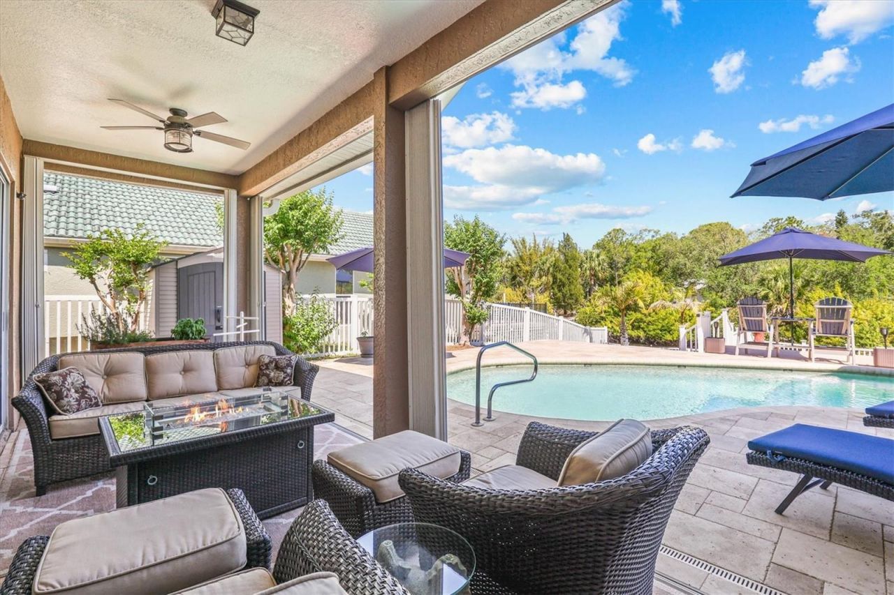1114 Marina Drive, Tarpon Springs, FL 34689 Photo