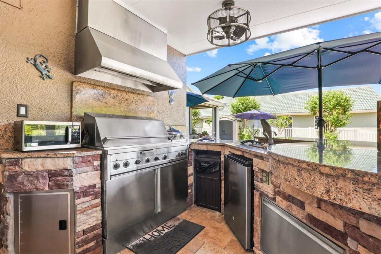 1114 Marina Drive, Tarpon Springs, FL 34689 Photo