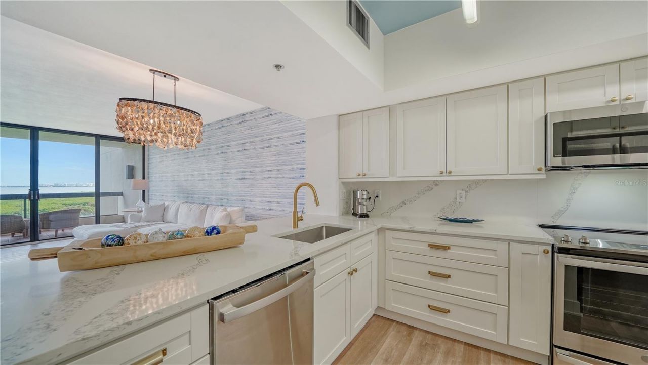 1930 Harbourside Drive, Unit 122, Longboat Key, FL 34228 Photo