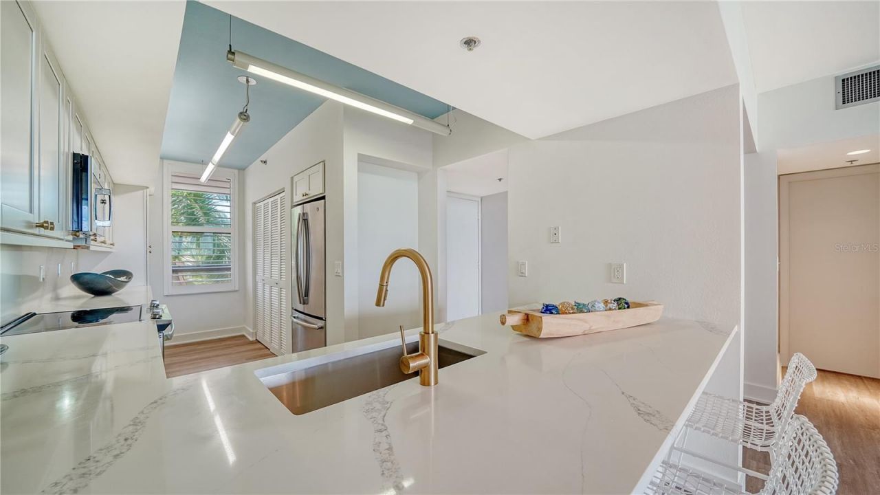 1930 Harbourside Drive, Unit 122, Longboat Key, FL 34228 Photo