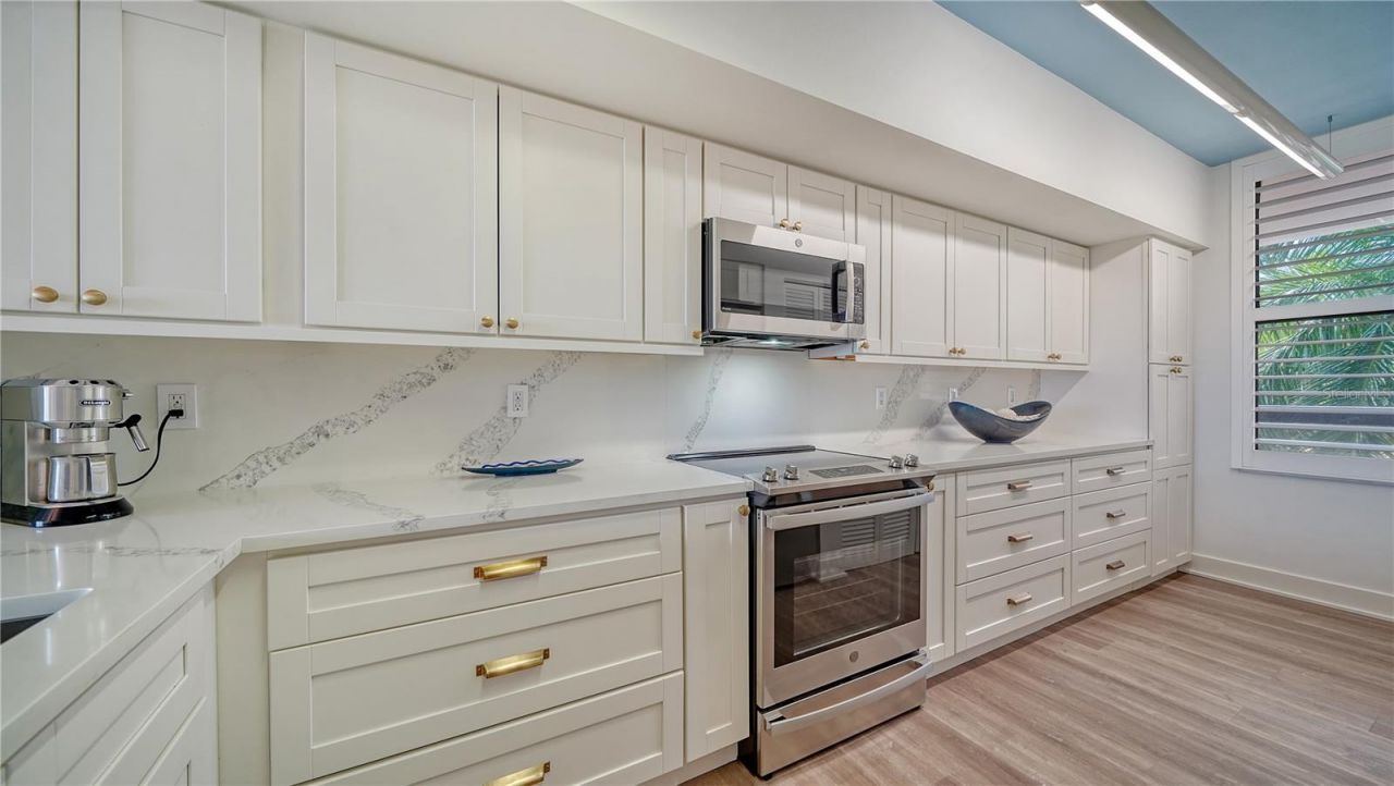 1930 Harbourside Drive, Unit 122, Longboat Key, FL 34228 Photo