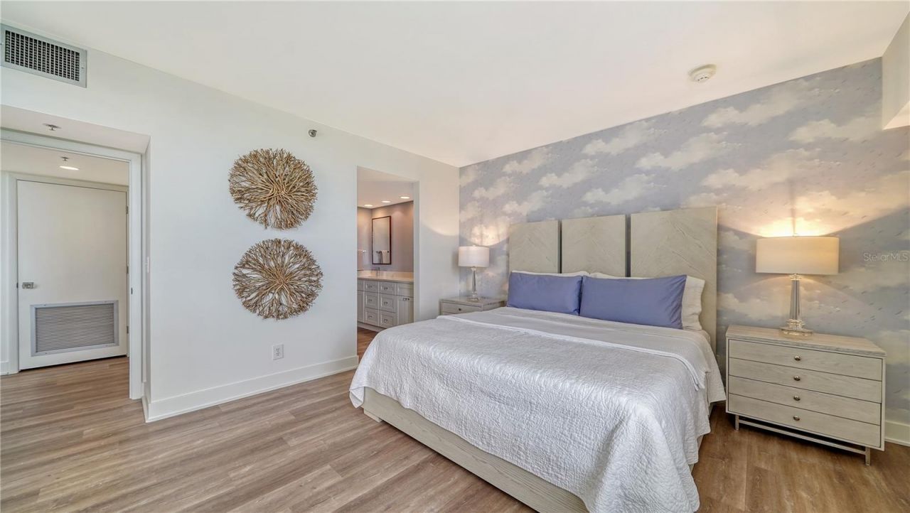 1930 Harbourside Drive, Unit 122, Longboat Key, FL 34228 Photo