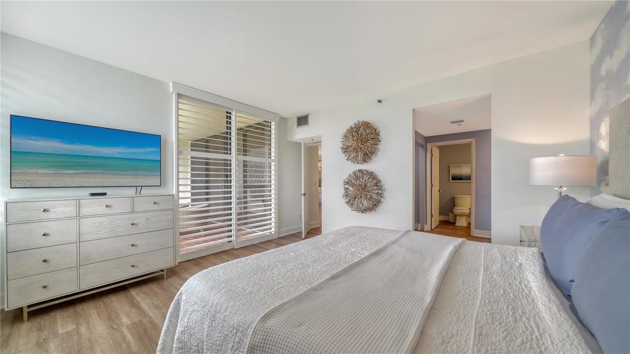 1930 Harbourside Drive, Unit 122, Longboat Key, FL 34228 Photo
