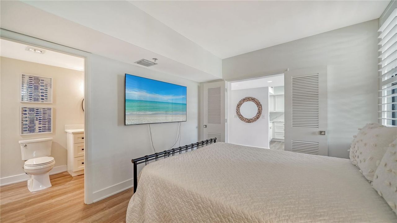 1930 Harbourside Drive, Unit 122, Longboat Key, FL 34228 Photo