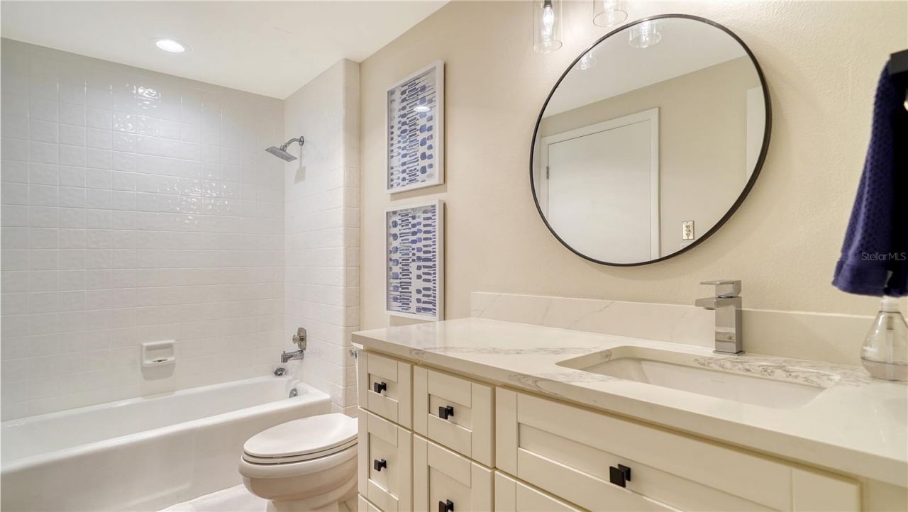1930 Harbourside Drive, Unit 122, Longboat Key, FL 34228 Photo