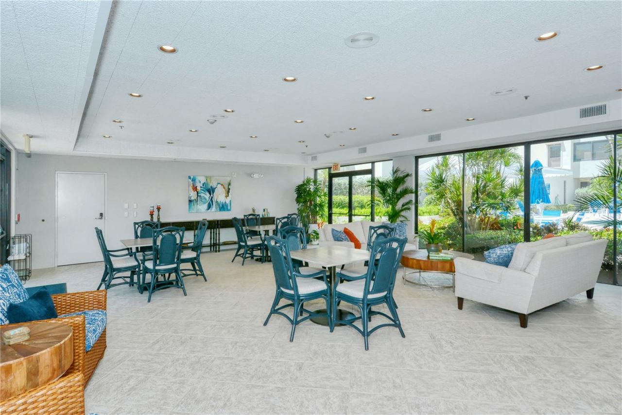 1930 Harbourside Drive, Unit 122, Longboat Key, FL 34228 Photo