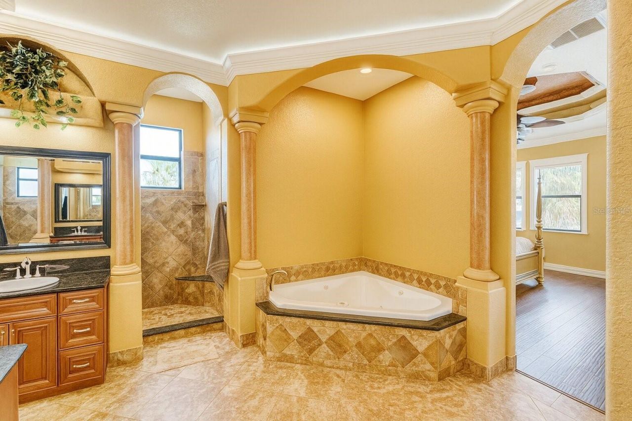 135 Tina Island Drive, Osprey, FL 34229 Photo