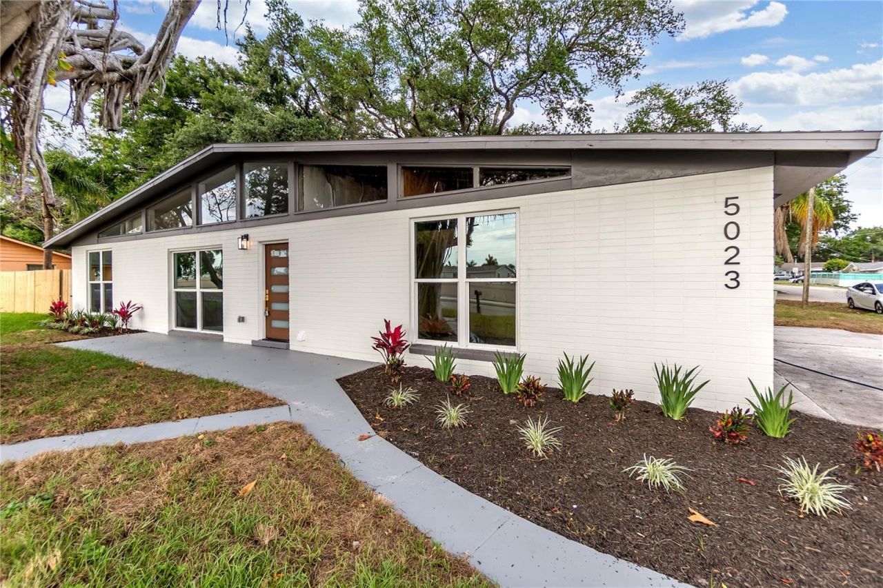 5023 9th Street E, Bradenton, FL 34203 Photo