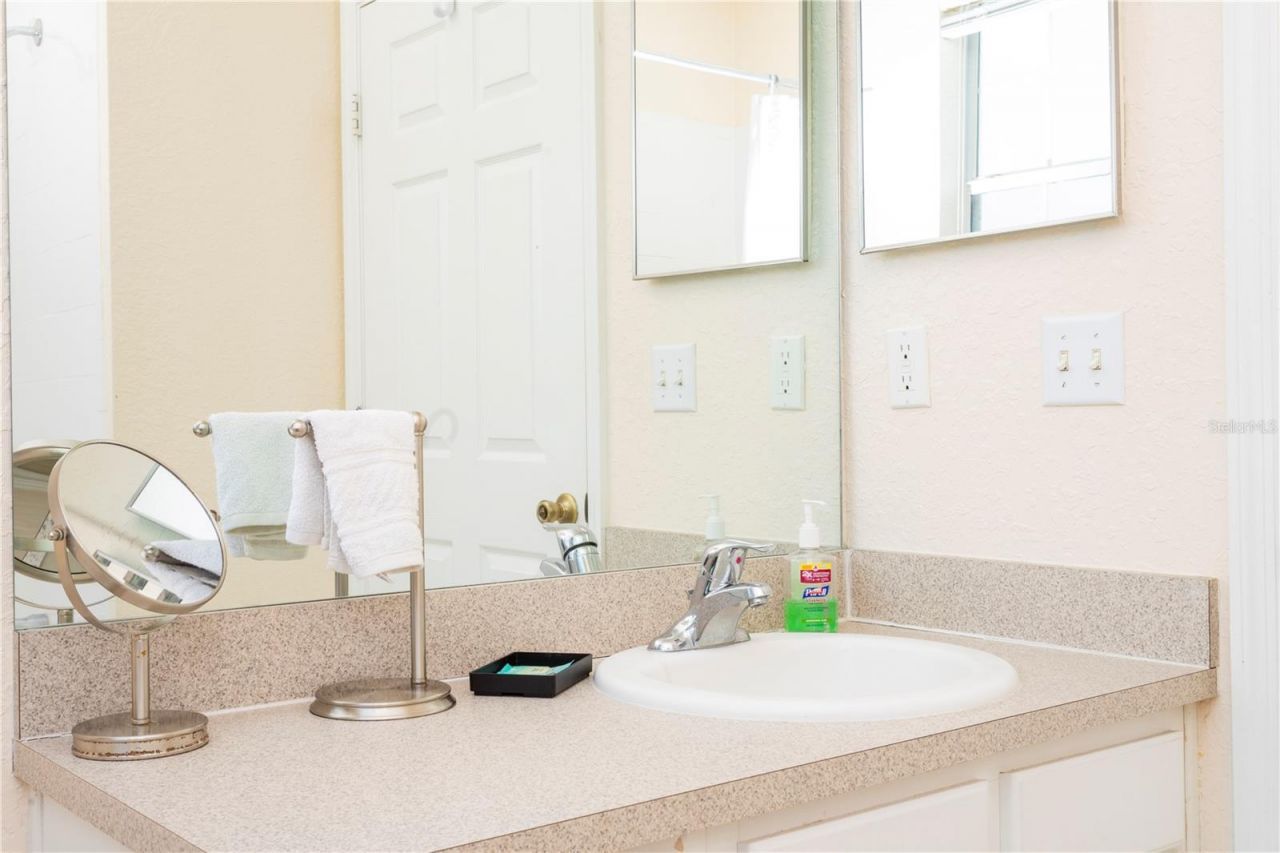 2813 Almaton Loop , Unit 301, Kissimmee, FL 34747 Photo