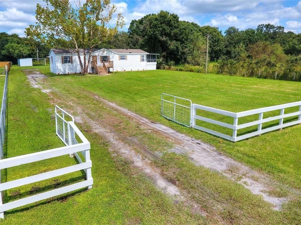 5111 HERITAGE TRAIL , LAKELAND, FL 33811