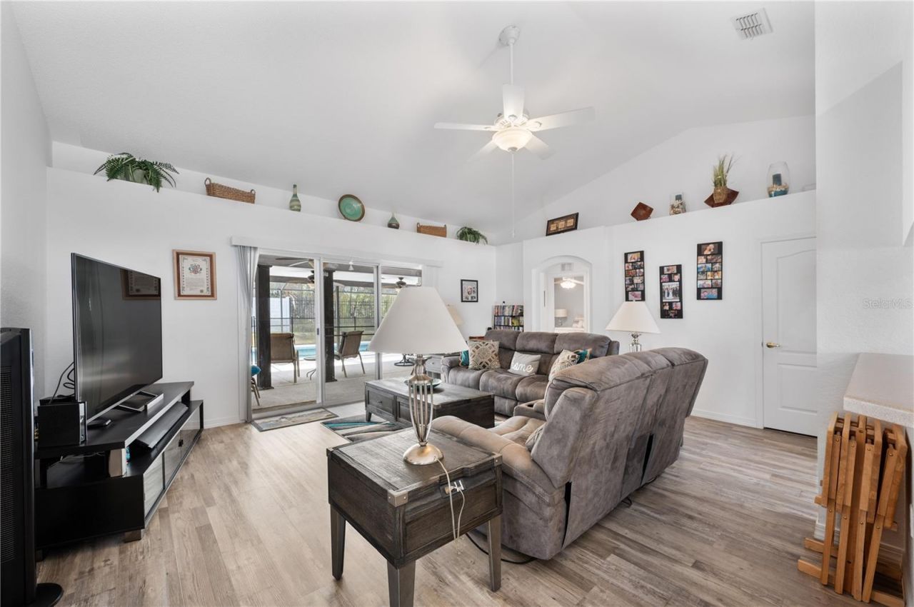 217 Oak Crossing Boulevard, Auburndale, FL 33823 Photo