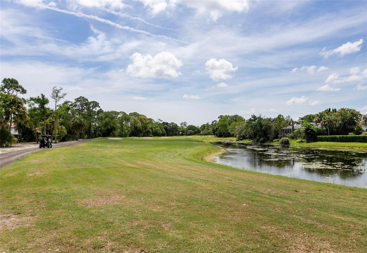 15642 Cypress Park Drive, Wellington, FL 33414 Photo
