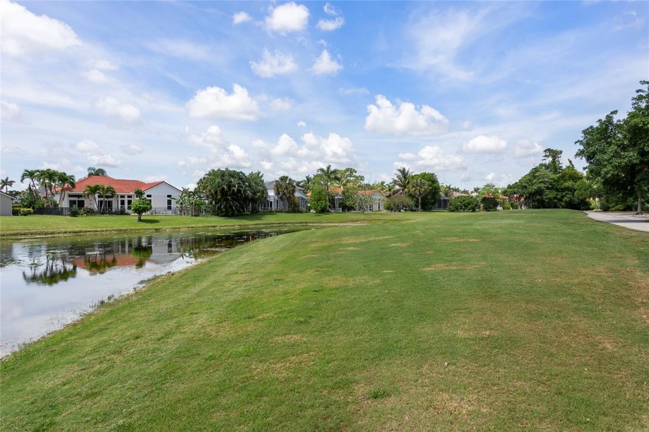15642 Cypress Park Drive, Wellington, FL 33414 Photo