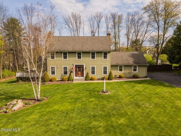 15 Cobblestone Drive, Queensbury, NY 12804