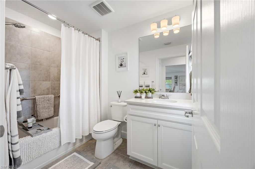 5697 Mayflower Way, Unit 1208, Ave Maria, FL 34142 Photo