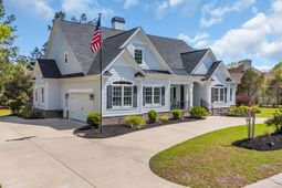 181 Highwood Circle photo 4