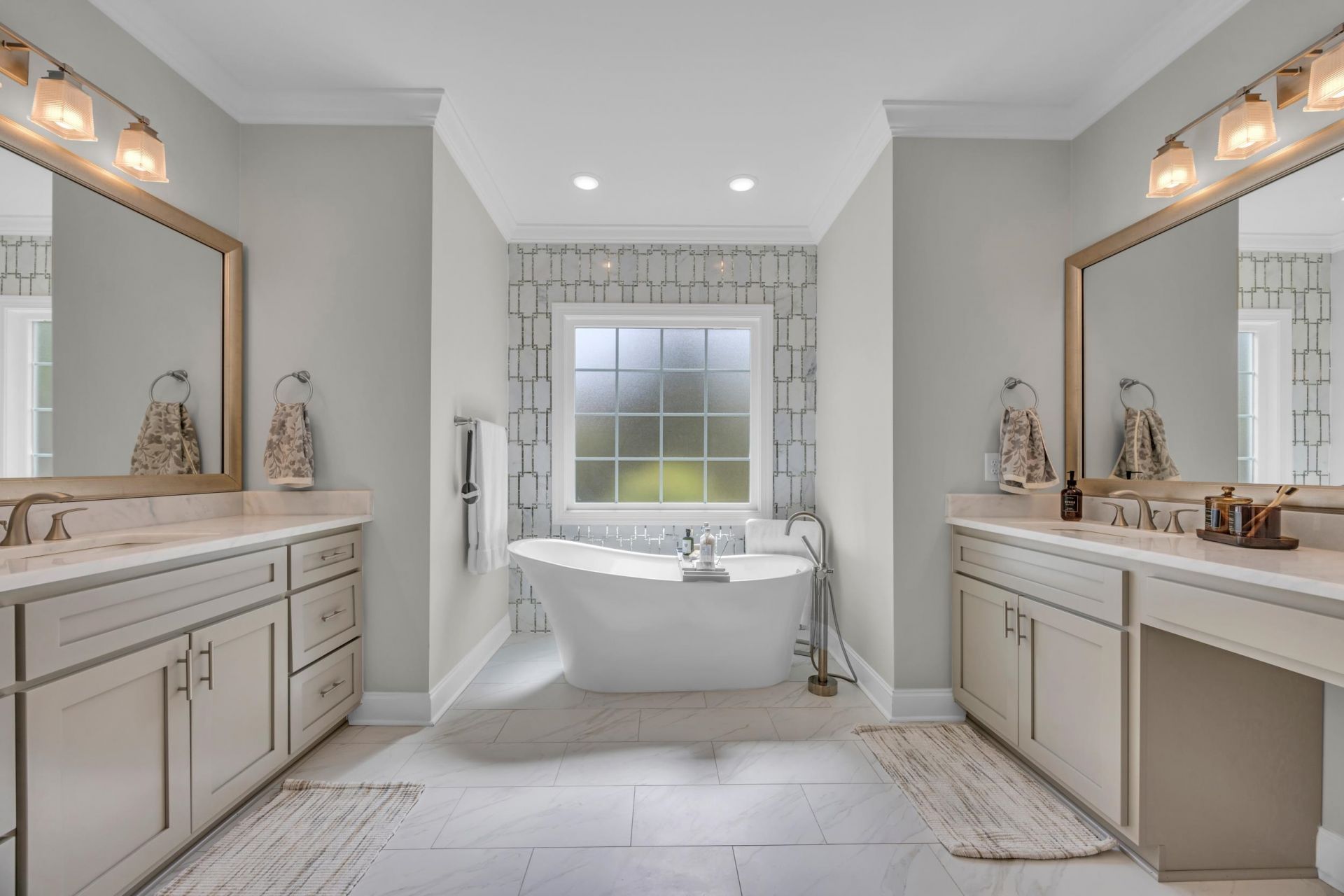 181 Highwood Circle Photo 25