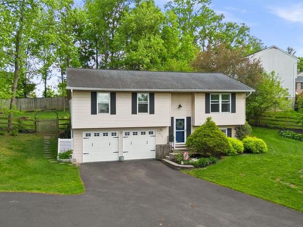 6174 FAIRBOURNE COURT , HANOVER, MD 21076