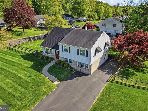122 DOLLY LANE, CHALFONT, PA 18914