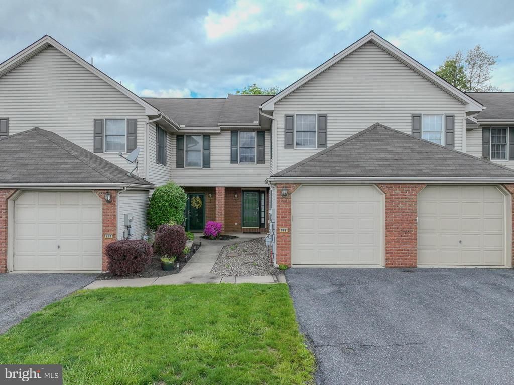 886 WOODRIDGE DRIVE, MIDDLETOWN, PA 17057