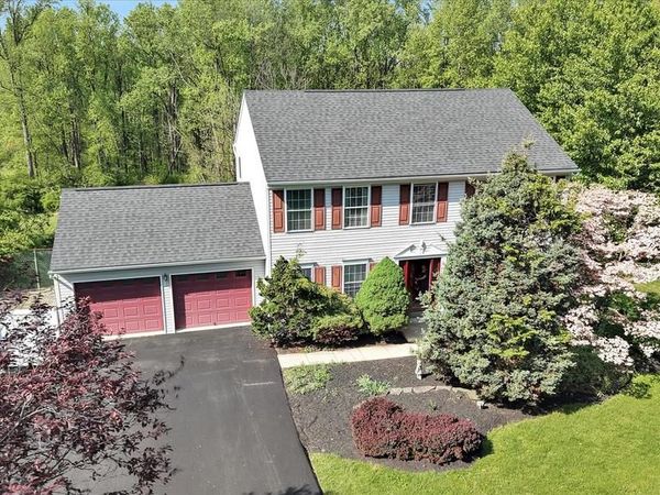 20 MAPLE SHADE LANE, FLEETWOOD, PA 19522