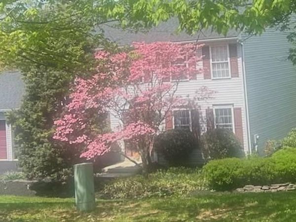 20 MAPLE SHADE LANE, FLEETWOOD, PA 19522